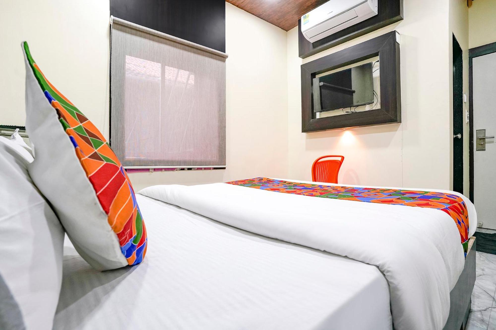 Fabexpress Gulshan Grand - Nr Gateway Of India Mumbai Exterior foto