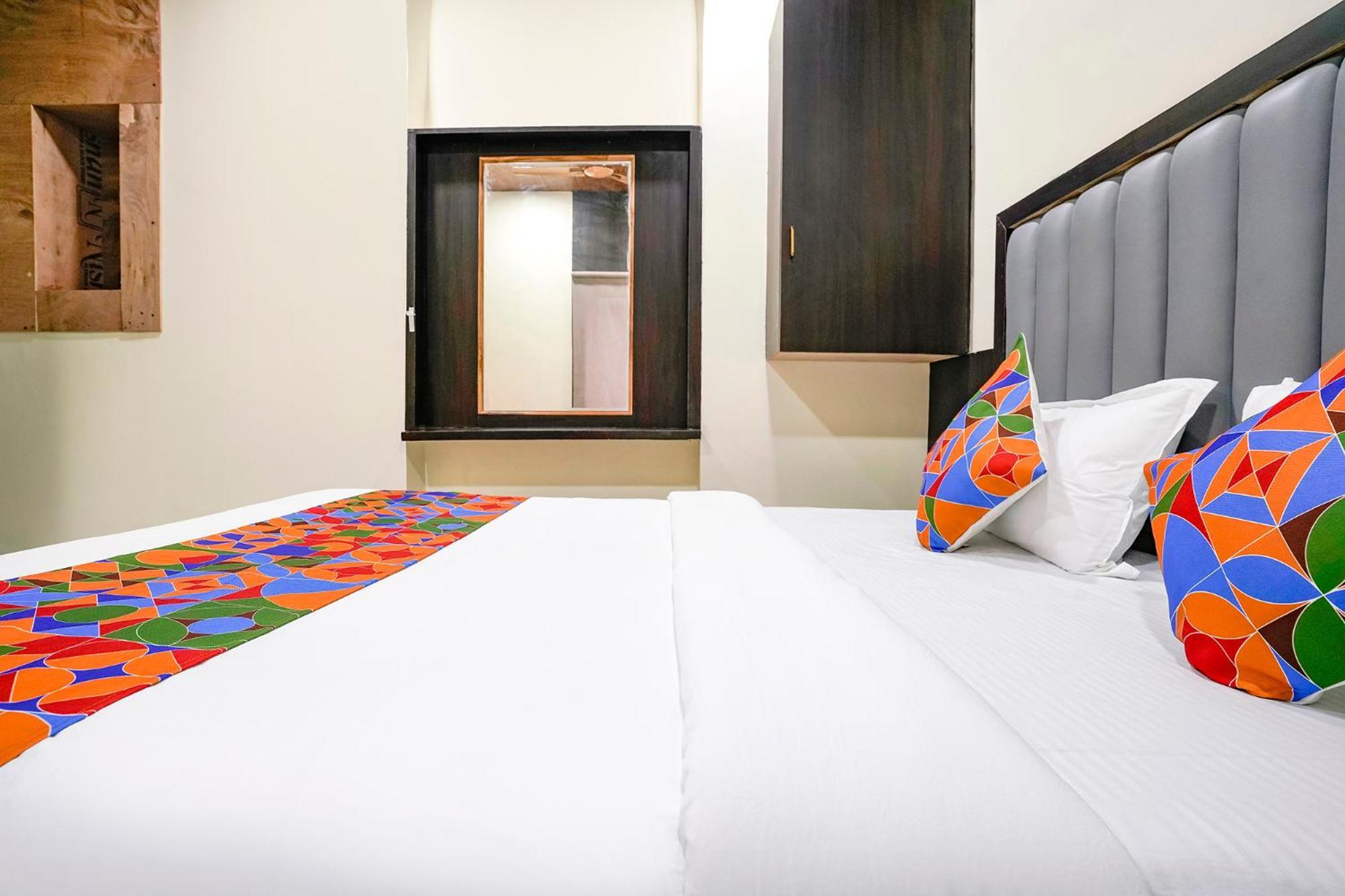 Fabexpress Gulshan Grand - Nr Gateway Of India Mumbai Exterior foto