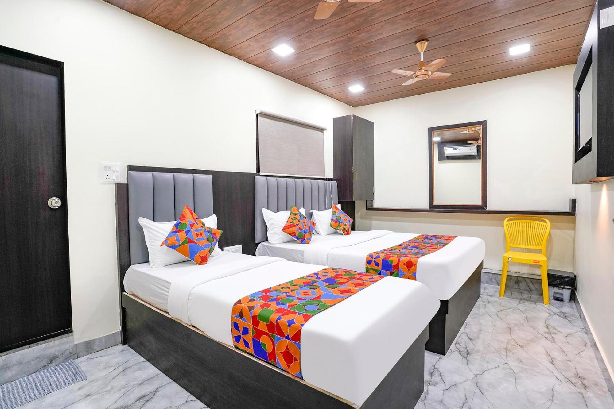 Fabexpress Gulshan Grand - Nr Gateway Of India Mumbai Exterior foto